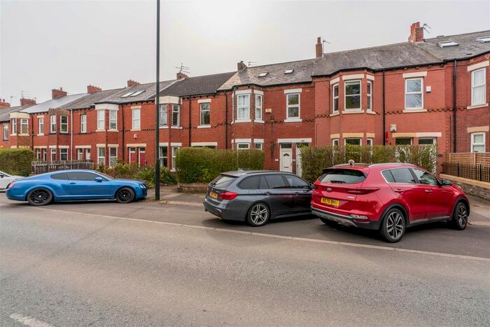 2 Bedroom Flat To Rent In Salters Road, Gosforth, Newcastle Upon Tyne, NE3