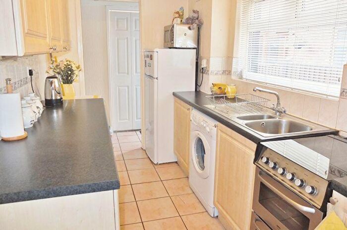 2 Bedroom House To Rent In Vale Drive, Shirebrook, NG20