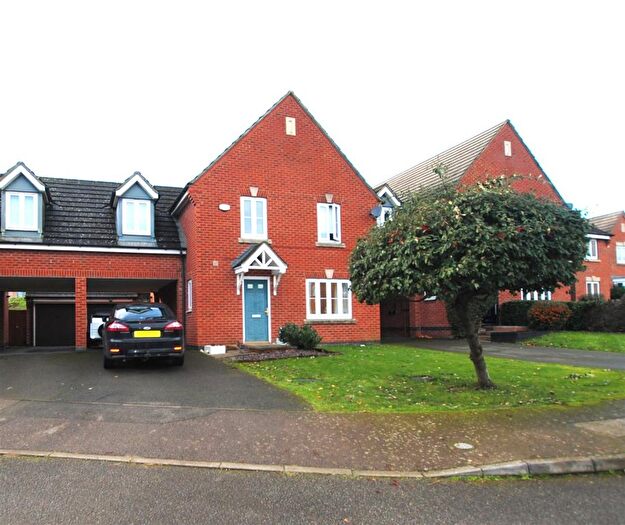 4 Bedroom Detached House To Rent In Green Close, Irthlingborough, Wellingborough, NN9