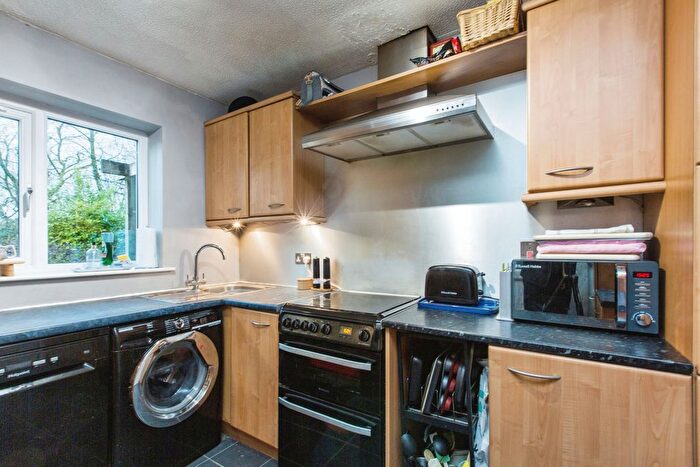 3 Bedroom Semi-Detached House For Sale In Yew Tree Close, Chorley, Lancashire, PR7