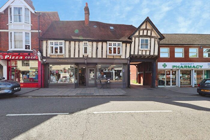 3 Bedroom Maisonette For Sale In Silver Court, Bancroft, Hitchin, SG5