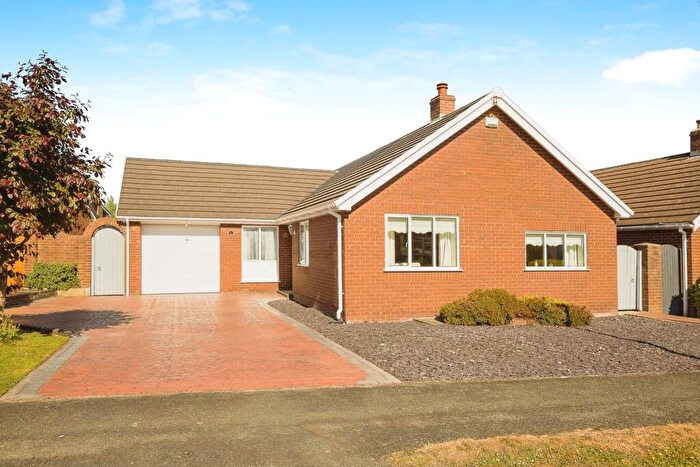 3 Bedroom Bungalow For Sale In Gowy Road, Mickle Trafford, Chester, Cheshire, CH2