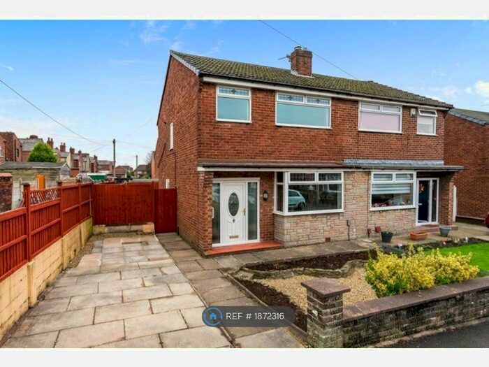 3 Bedroom Semi-Detached House To Rent In Newland Avenue, Wigan, WN5