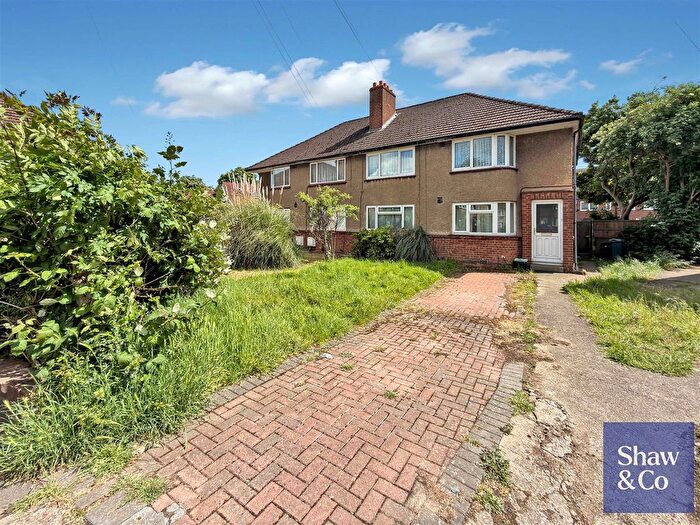 2 Bedroom Maisonette For Sale In Worthing Road, Hounslow, TW5