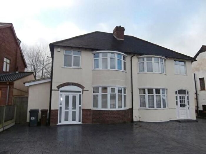 3 Bedroom Semi-Detached House To Rent In Windsor Avenue, Penn, Wolverhampton, WV4