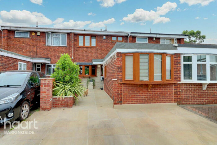 3 Bedroom Terraced House For Sale In Copper Beech Close, Clayhall, IG5