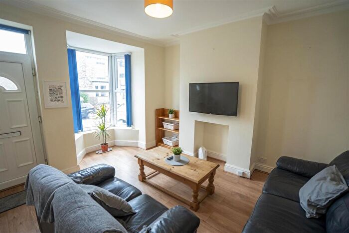 4 Bedroom House To Rent In Slinn Street, Crookes, Sheffield, S10