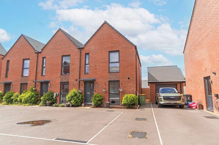 3 Bedroom Semi-Detached House For Sale In Deepwater Drive, Newport, NP19
