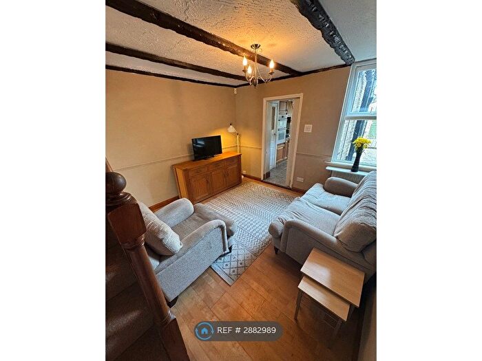 3 Bedroom Semi-Detached House To Rent In Church Walk, Hayes, UB3