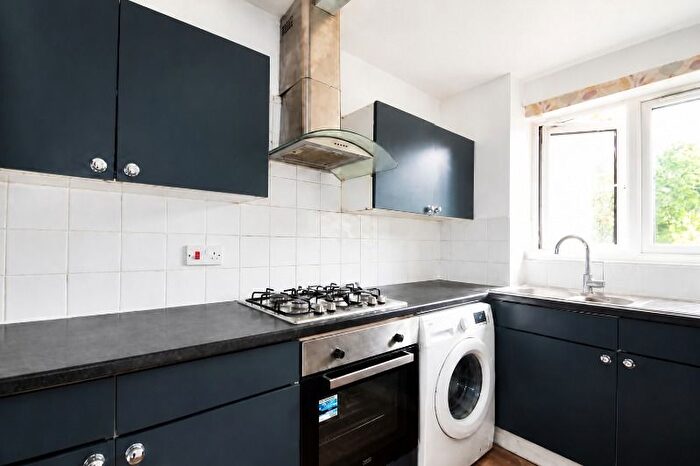 2 Bedroom Flat To Rent In Pempath Place, Wembley, Middlesex, HA9