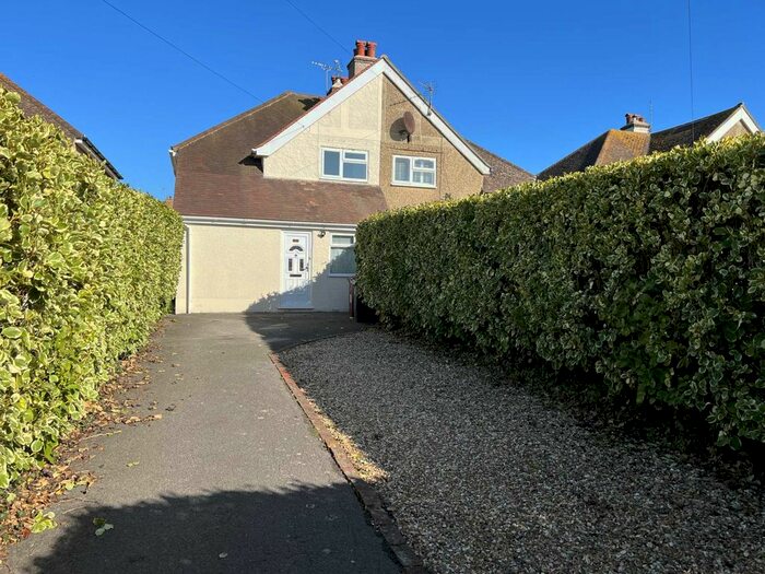 3 Bedroom Semi-Detached House To Rent In Beach Road, Selsey, PO20