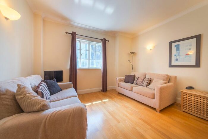 1 Bedroom Flat To Rent In South Block, County Hall, Southbank, London SE1