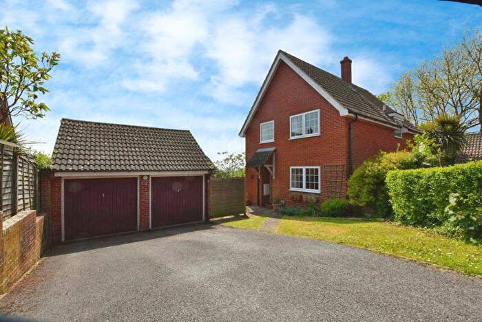 4 Bedroom Detached House For Sale In Hilltop Way, Salisbury ***No Onward Chain***, SP1