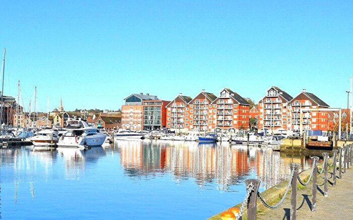 2 Bedroom Apartment For Sale In Neptune Square, Ipswich, Suffolk, IP4