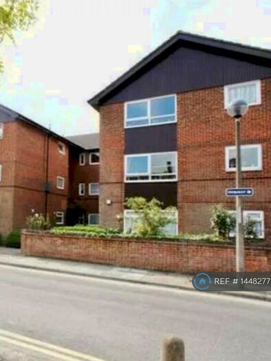 1 Bedroom Flat To Rent In Berkeley Court, Swanley, BR8