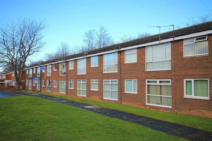 1 Bedroom Apartment To Rent In Middleham Road, Newton Hall, Durham, DH1