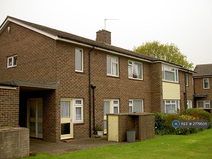 2 Bedroom Flat To Rent In Beechwood Court, Bognor Regis, PO21