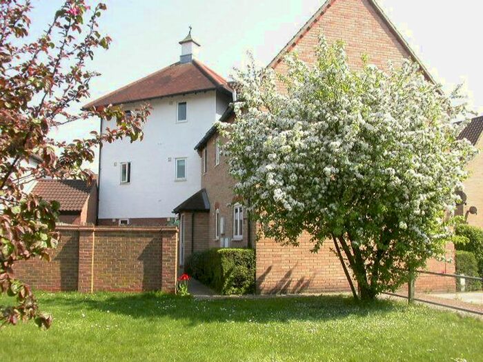 1 Bedroom Flat To Rent In Dale Close, Stanway, Colchester, CO3