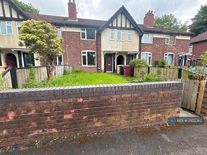 3 Bedroom Terraced House To Rent In New Lane, Bolton, BL2