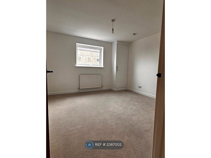 4 Bedroom Terraced House To Rent In The Maltings, Frome, BA11