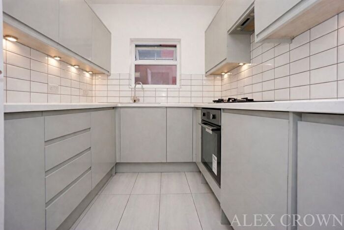 Studio To Rent In Wordsworth Parade, Turnpike Lane, N8