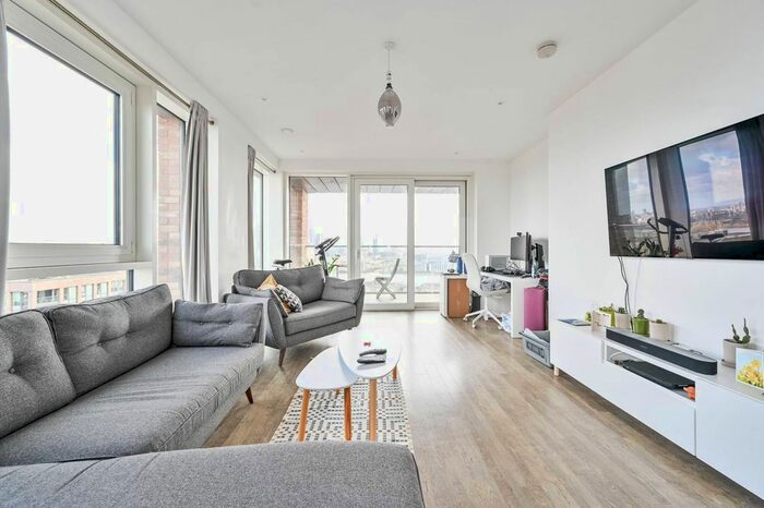 2 Bedroom Flat To Rent In Bailey Street, Rotherhithe, London, SE8