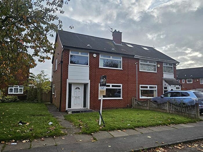 3 Bedroom Property To Rent In Derwent Road, Farnworth, Bolton, BL4