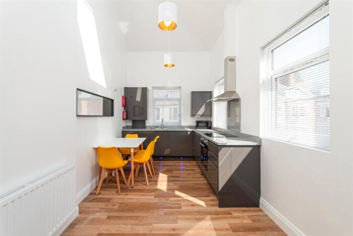 2 Bedroom Apartment To Rent In Queens Road, Jesmond, Newcastle Upon Tyne, NE2