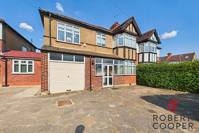 4 Bedroom Semi Detached House For Sale In North View, Eastcote, HA5