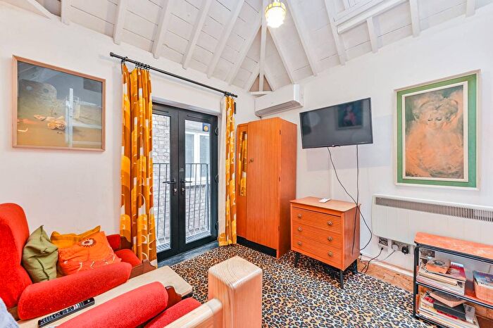 1 Bedroom Property For Sale In Bridle Lane, Soho, London, W1F