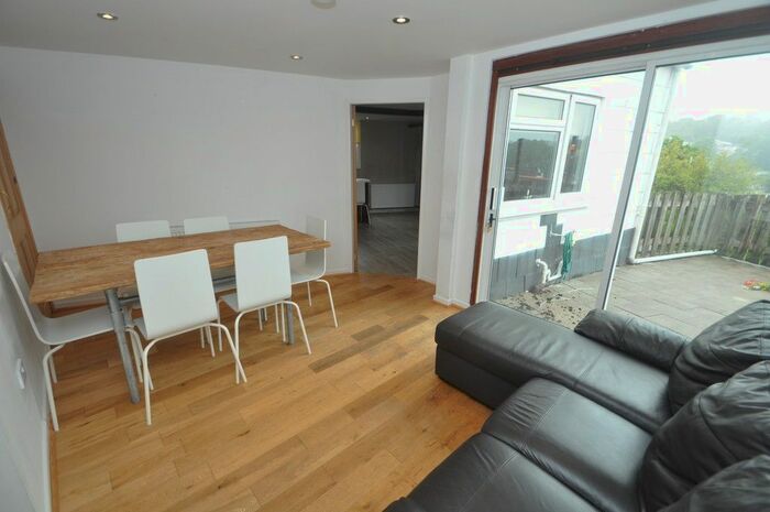 6 Bedroom Flat To Rent In Lower Market Street, Penryn, TR10