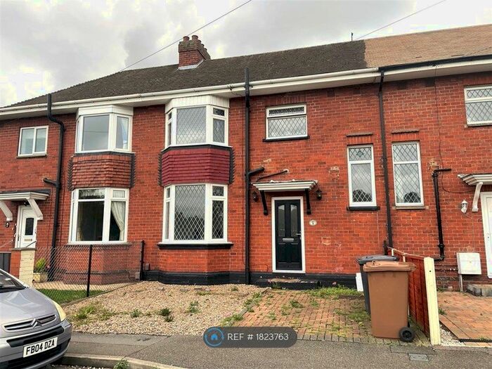 3 Bedroom Terraced House To Rent In Greetwell Close, Lincoln, LN2