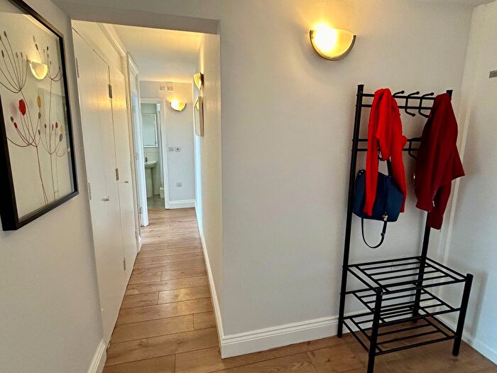 3 Bedroom Flat To Rent In Charlotte Despard Avenue, London, SW11
