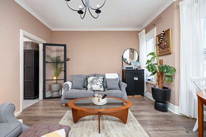 1 Bedroom Flat For Sale In Lennox Road, Broadwater, Worthing, BN11