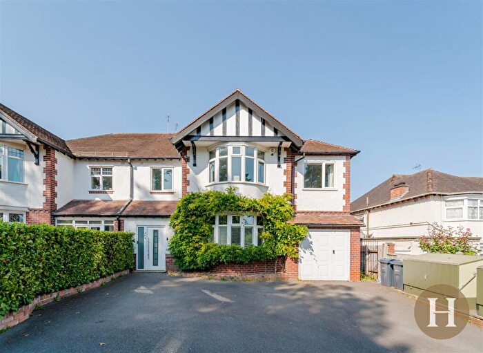 7 Bedroom Semi-Detached House For Sale In Harborne Park Road, Harborne, Birmingham, B17