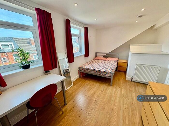 6 Bedroom Terraced House To Rent In Osmaston Street, Nottingham, NG7