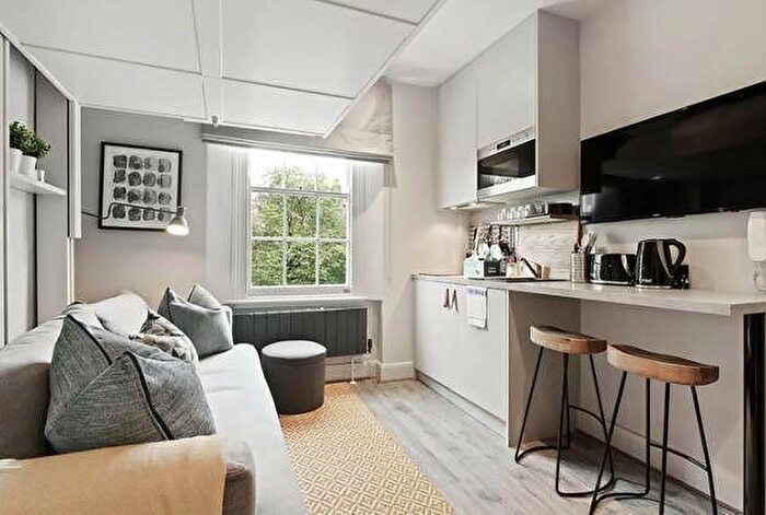 Apartment To Rent In Oakley Square, Mornington Crescent, Camden, Euston, London, NW1