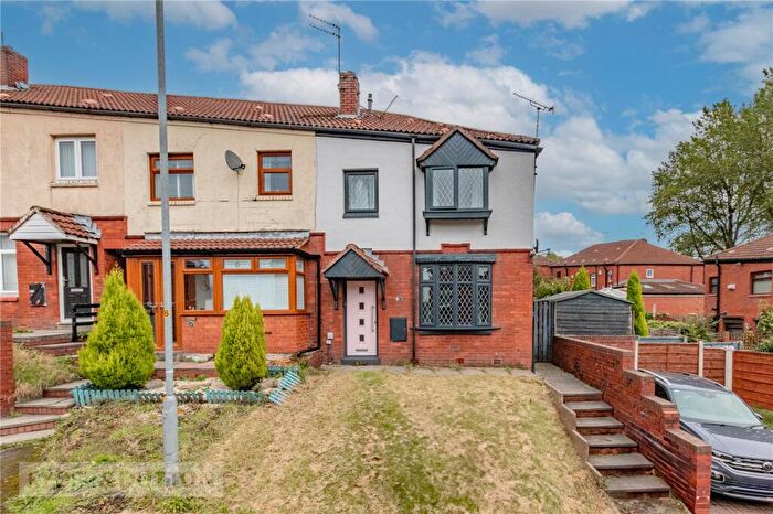 3 Bedroom End Of Terrace House For Sale In Bramble Avenue, Watersheddings, Oldham, OL4