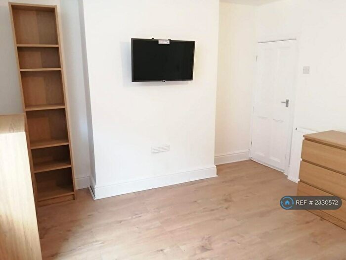 2 Bedroom Flat To Rent In Knight Street, Lincoln, LN5