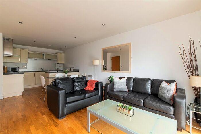 2 Bedroom Flat To Rent In Manor Chare Apartments, City Centre, Newcastle Upon Tyne, NE1