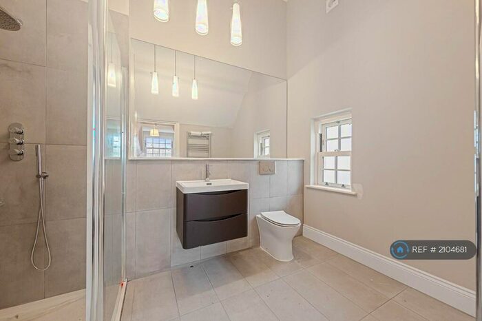 1 Bedroom Flat To Rent In Horsham Road, Beare Green, Dorking, RH5