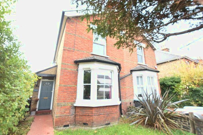 1 Bedroom Flat To Rent In Tolworth Park Road, Tolworth, Surbiton, KT6