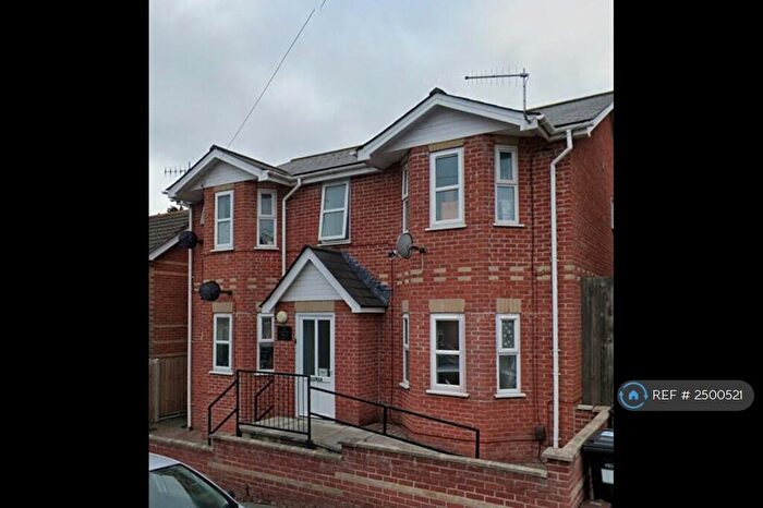 1 Bedroom Flat To Rent In Melville Road, Bournemouth, BH9