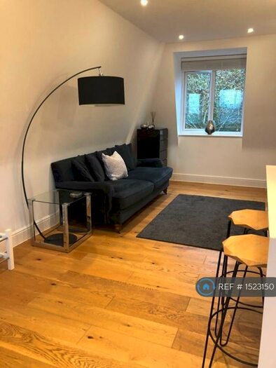 1 Bedroom Flat To Rent In Universal House, Iver, SL0