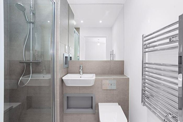 2 Bedroom Flat To Rent In Arber House, The Hyde, London, NW9