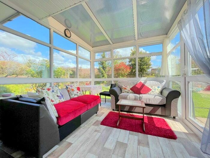 3 Bedroom Detached Bungalow For Sale In Anchor Road, Tiptree, CO5