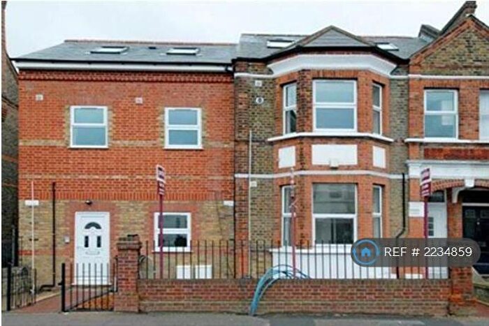 1 Bedroom Flat To Rent In Honor Oak Park, London, SE23