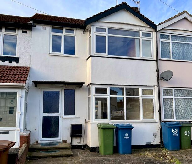 3 Bedroom Terraced House To Rent In Dean Drive, Stanmore, HA7