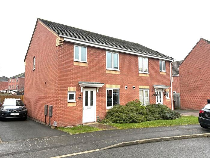 3 Bedroom Semi-Detached House For Sale In Hevea Road, Burton-On-Trent, DE13