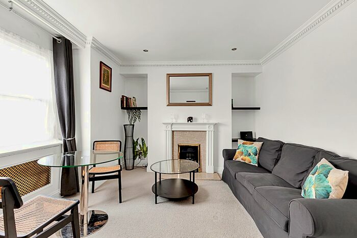 2 Bedroom Flat To Rent In Edith Grove, London, SW10